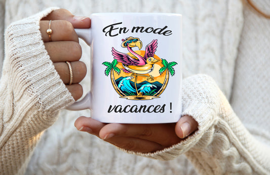 Design PNG pour sublimation , EN MODE VACANCES, flamant rose, tasse, mug